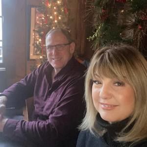 Meet your Posher, Dee